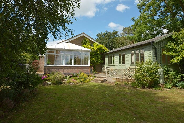 2 Bedroom Detached Bungalow For Sale In Barkwith Road, South Willingham, LN8