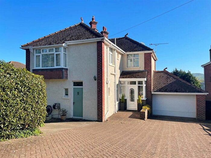 3 Bedroom Detached House For Sale In Newport Road, Apse Heath, Sandown, PO36