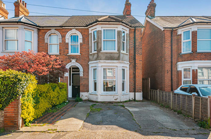 4 Bedroom Semi Detached House For Sale In Hatfield Road, Ipswich, Suffolk, IP3