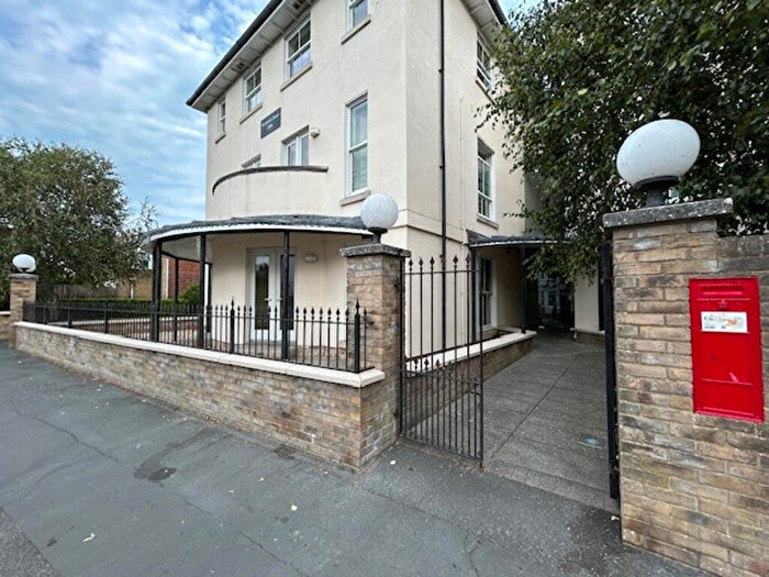 1 Bedroom Flat To Rent In Newport, Isle Of Wight, PO30