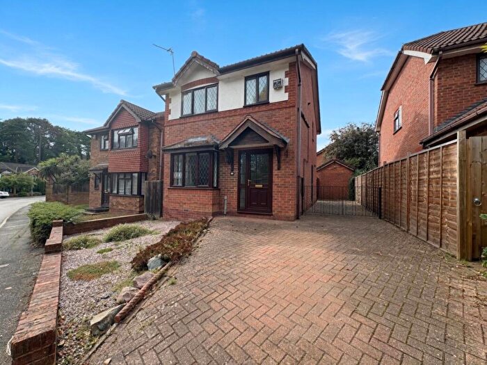 3 Bedroom Detached House For Sale In Macmillan Way, Spinney Hill, Northampton, NN3