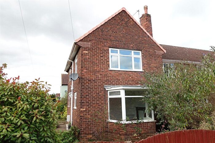 3 Bedroom End Of Terrace House To Rent In Laurel Road, Armthorpe, Doncaster, DN3