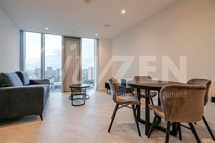 1 Bedroom Flat To Rent In Vista River Gardens, Trinity Way, Manchester, M3