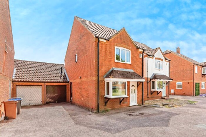 3 Bedroom Detached House For Sale In Liberty Drive, Northampton, Northamptonshire, NN5