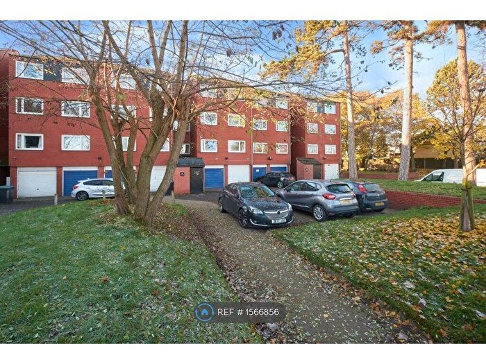 2 Bedroom Flat To Rent In Pinetree Court, Perry Barr, Birmingham, B42