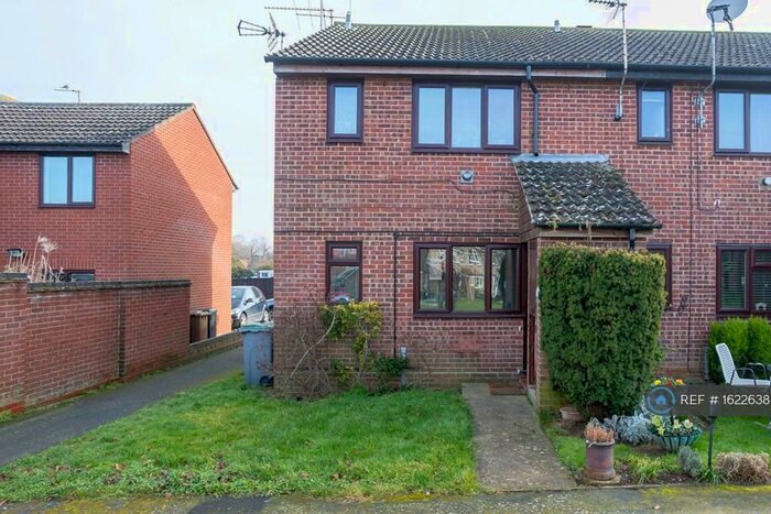 1 Bedroom Flat To Rent In Paget Close, Needham Market, Ipswich, IP6