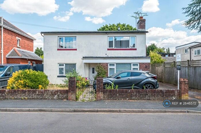 2 Bedroom Maisonette To Rent In Commercial St, Southampton, SO18