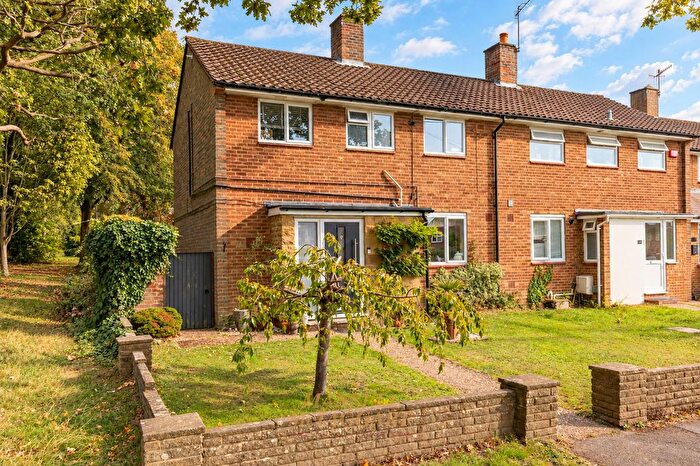 3 Bedroom End Terrace House For Sale In Bodiam Close, Crawley, RH10