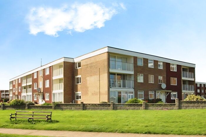 2 Bedroom Flat To Rent In Millfield Close, Millfield Close, Rustington, West Sussex, BN16