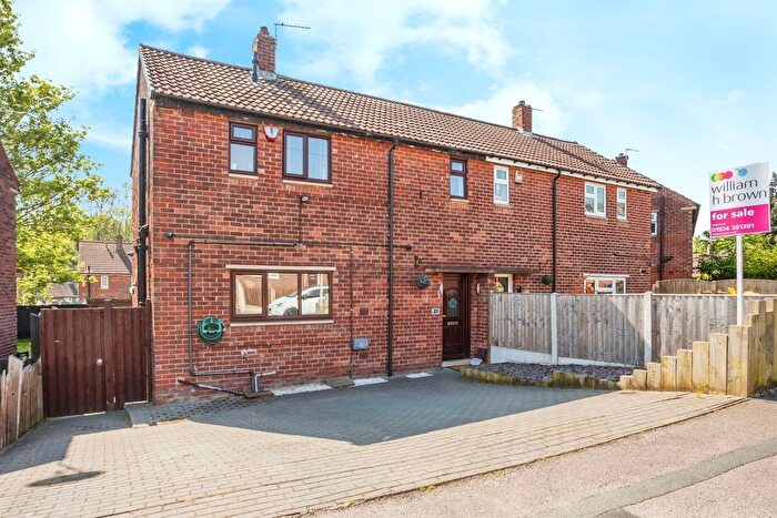 3 Bedroom Semi-Detached House For Sale In Boyne Drive, Wakefield, WF2