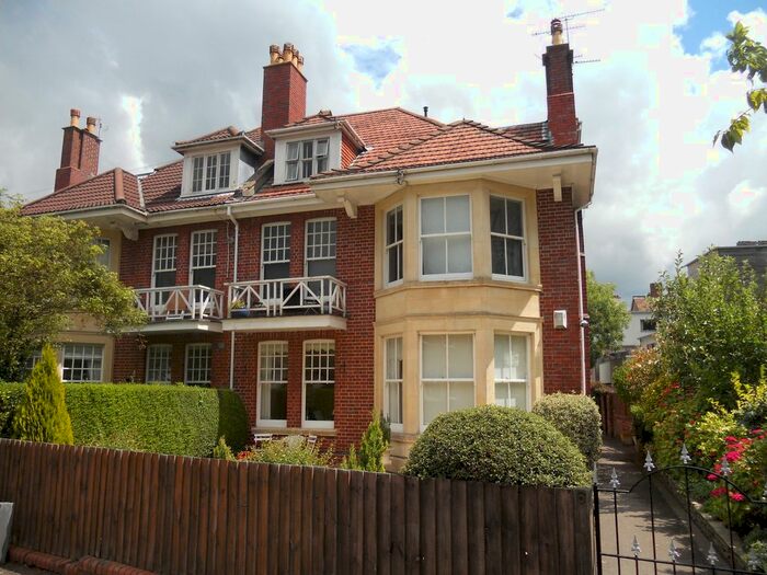 2 Bedroom Flat To Rent In Downs Park West, Westbury Park, BS6