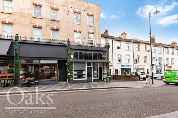 2 Bedroom Flat To Rent In Station Road, London, SE25