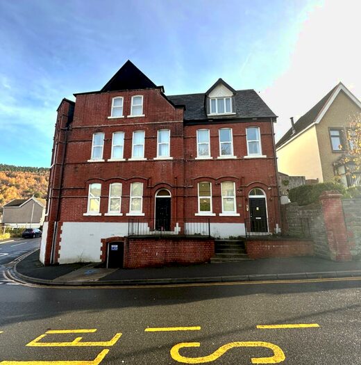 Houses for sale in Bedlinog, Merthyr Tydfil