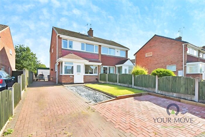 3 Bedroom Semi Detached House For Sale In Barncroft Road, Chell Heath, Stoke-on-Trent, Staffordshire, ST6