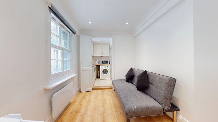 Studio To Rent In Edgware Road, London, W2