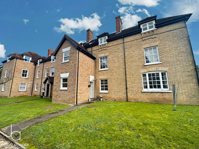 2 Bedroom Flat For Sale In Station Road, Marks Tey, Colchester, CO6