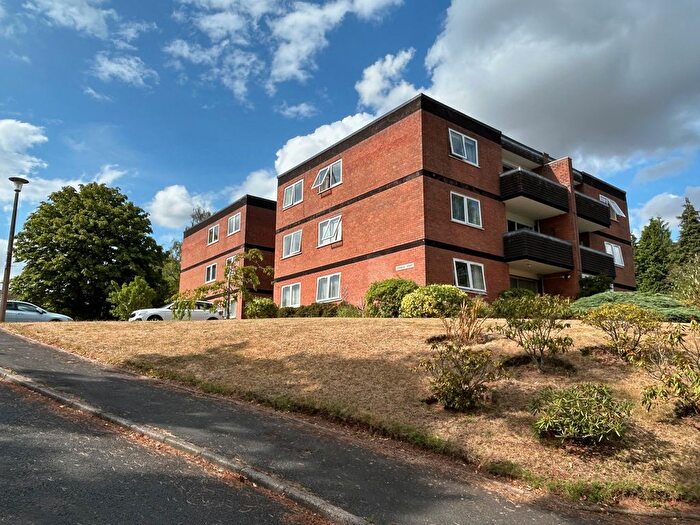 2 Bedroom Flat To Rent In Oldnall Road, Kidderminster, DY10