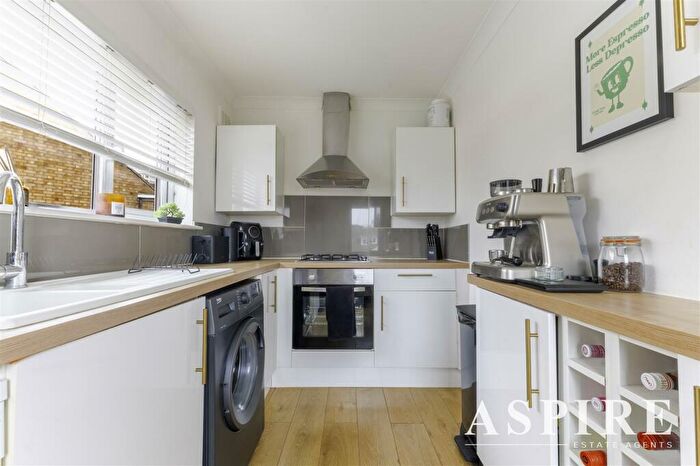 2 Bedroom Semi-Detached Bungalow For Sale In Karen Close, Benfleet, SS7