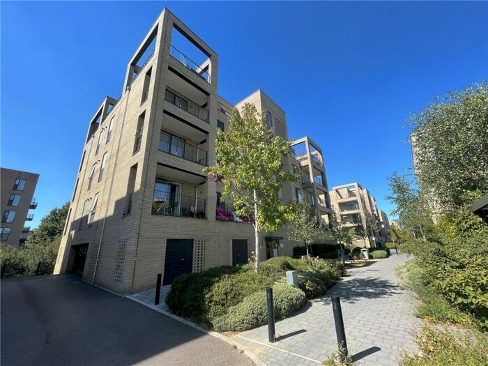 2 Bedroom Apartment To Rent In Forbes Close, Trumpington, Cambridge, CB2