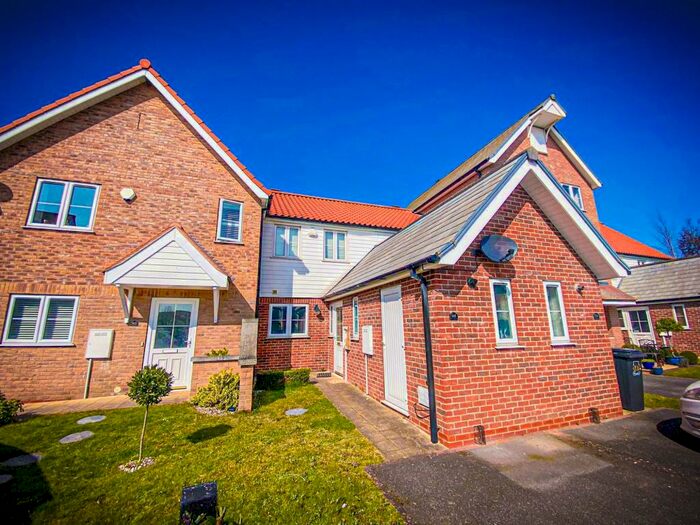 2 Bedroom Terraced House To Rent In Park Lane, Burton Waters, Lincoln, LN1