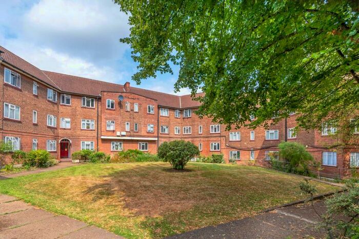 2 Bedroom Flat To Rent In Empire Way, Wembley Park, Wembley, HA9