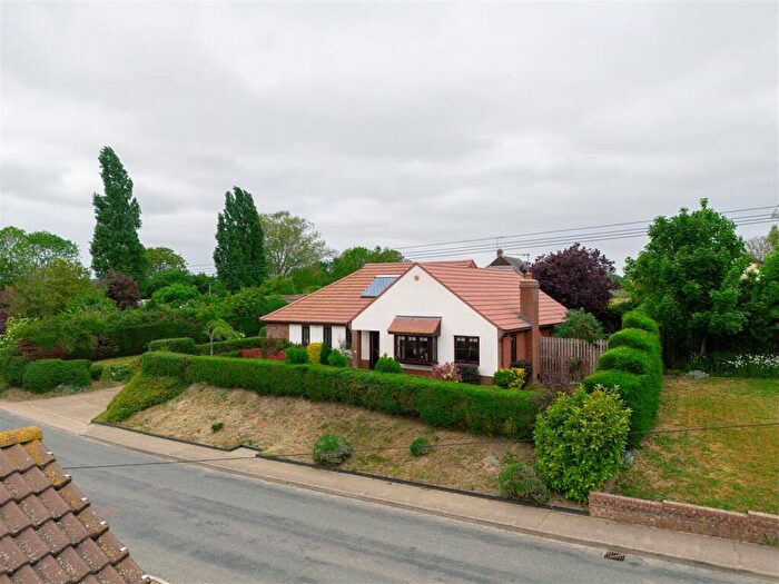 3 Bedroom Detached Bungalow For Sale In Lower Farm Road, Ringshall, Stowmarket, IP14
