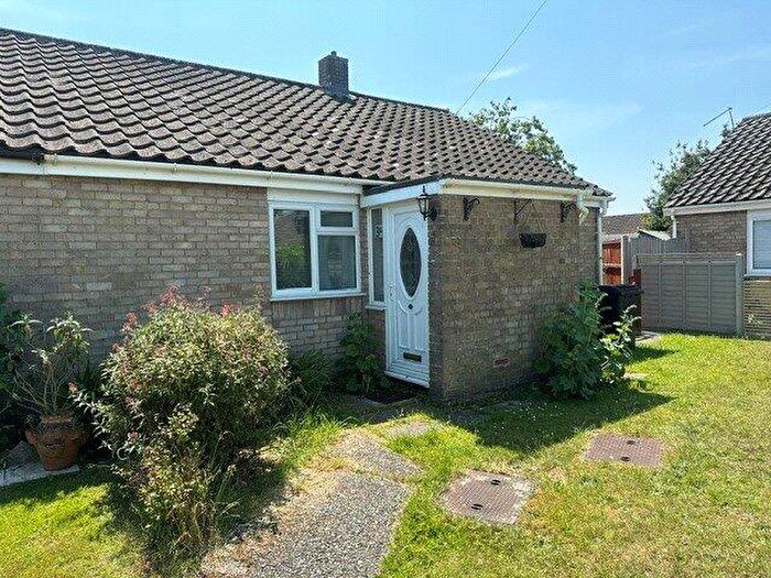 3 Bedroom Bungalow To Rent In Ash Close, Wymondham, Norfolk, NR18