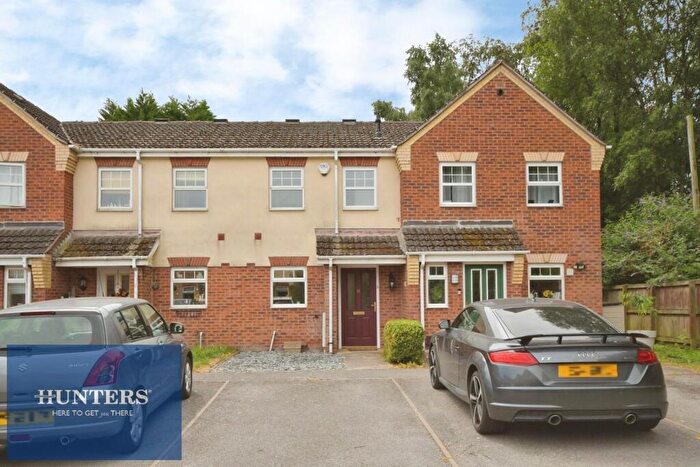 2 Bedroom Town House For Sale In Kariba Close, Riverside Village, Chesterfield, S41