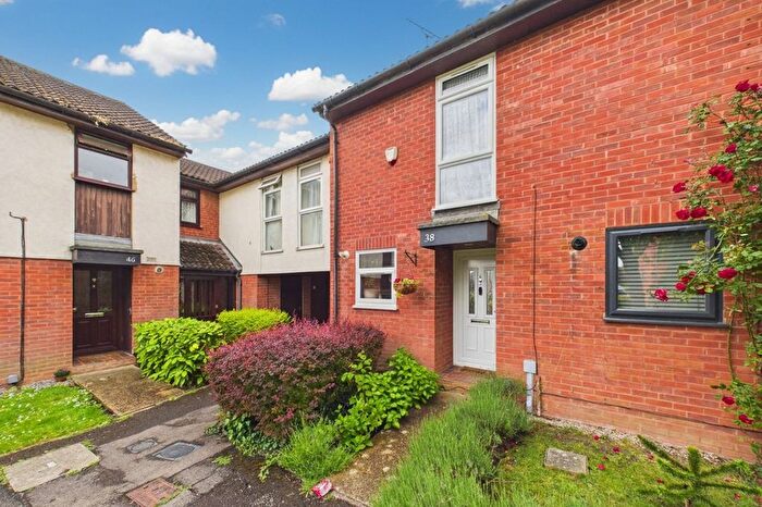 2 Bedroom End Terrace House For Sale In Carshalton Way, Lower Earley, Reading, Berkshire, RG6