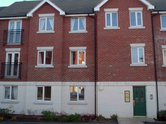 2 Bedroom Flat To Rent In Grenville Road, Chafford Hundred, Grays, RM16