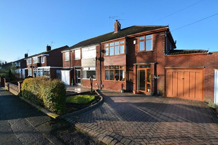 3 Bedroom Semi Detached House For Sale In Cemetery Road, Denton, M34