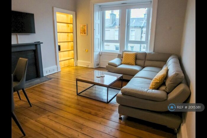 3 Bedroom Flat To Rent In Panmure Place, Edinburgh, EH3