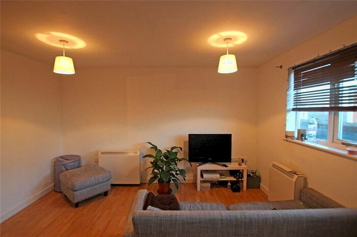 2 Bedroom Flat To Rent In Midland Mews, Waterloo Road, Old Market, Bristol, BS2
