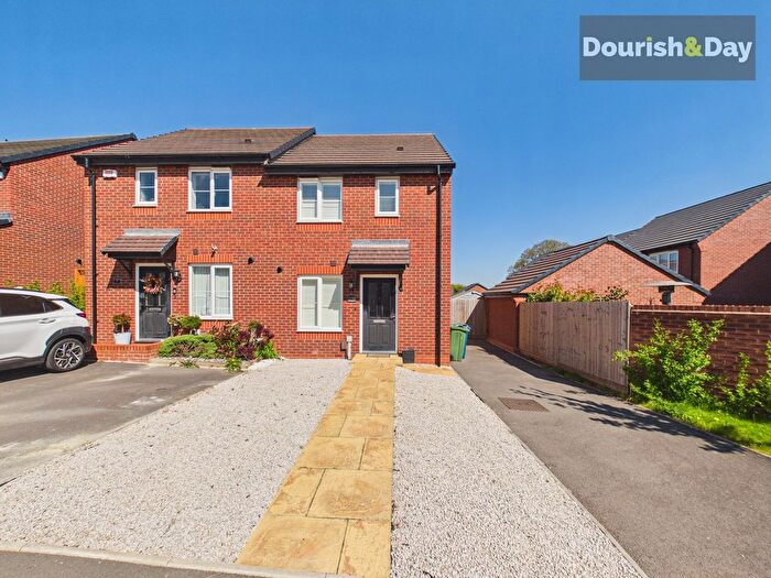 3 Bedroom Semi-Detached House For Sale In Pickering Croft, Stafford, ST16