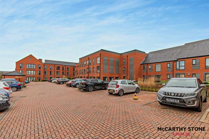 1 Bedroom Apartment For Sale In Portland Street, Leek, Staffordshire, ST13