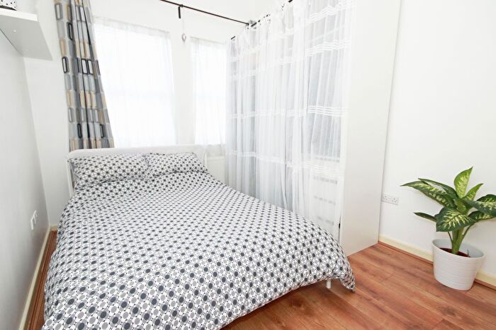 2 Bedroom Flat For Sale In Crosby Road North, Waterloo, L22