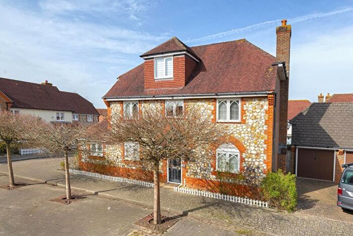 5 Bedroom Detached House To Rent In Alderwick Grove, Kings Hill, ME19