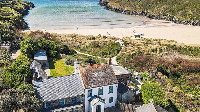 6 Bedroom Detached House For Sale In Porthcothan Bay, Padstow, PL28