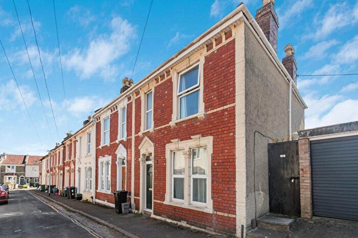 2 Bedroom House For Sale In William Street, Redfield, BS5