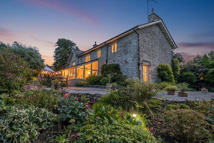 3 Bedroom Semi-Detached House For Sale In Tanpits Lane, Carnforth, LA6