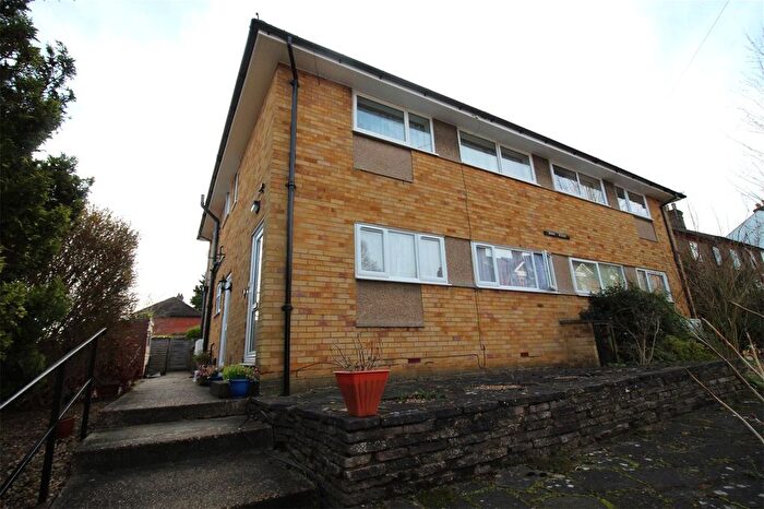 2 Bedroom Maisonette To Rent In Kewa Court, Cross Oak Road, Berkhamsted, HP4