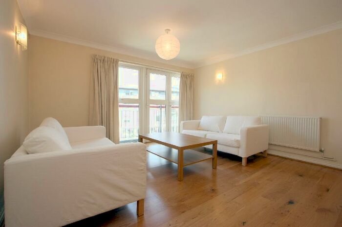 2 Bedroom Apartment To Rent In St John Street, London, EC1V