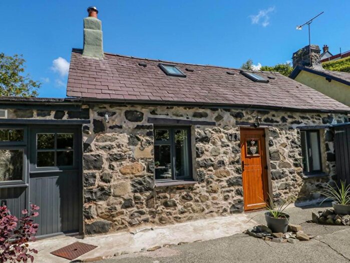 1 Bedroom Cottage To Rent In Pool Street, Llanfairfechan, LL33