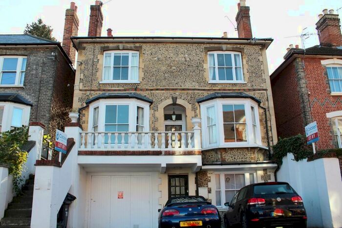 Studio To Rent In Sydenham Road, Guildford, GU1