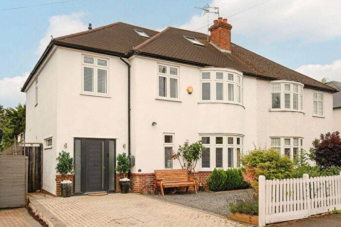 5 Bedroom Semi-Detached House For Sale In Malden Park, New Malden, KT3