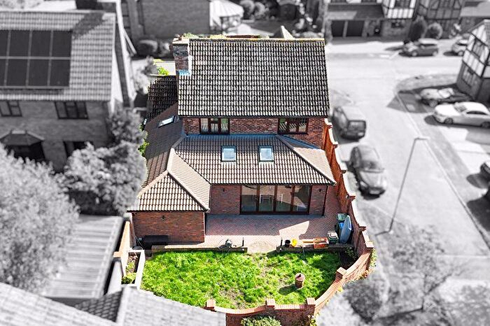 4 Bedroom Detached House For Sale In Hazel Grove, Locks Heath, SO31