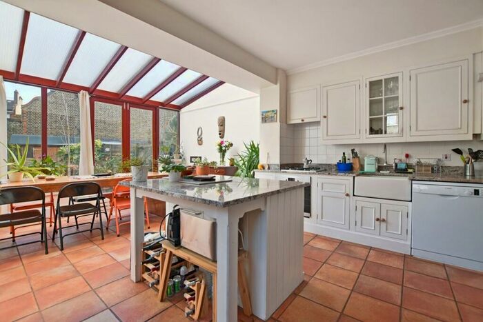 2 Bedroom Apartment To Rent In Dudley Road London, NW6