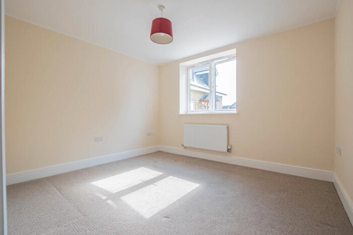 2 Bedroom Apartment To Rent In High Street, Hoddesdon, EN11