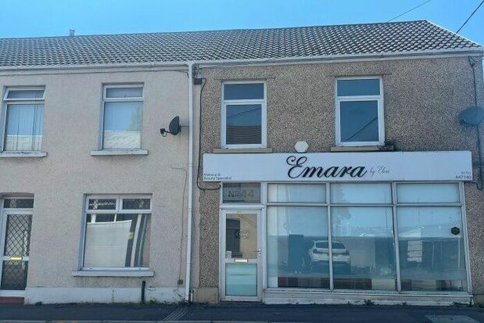3 Bedroom Flat To Rent In West Street, Abertawe, SA4
