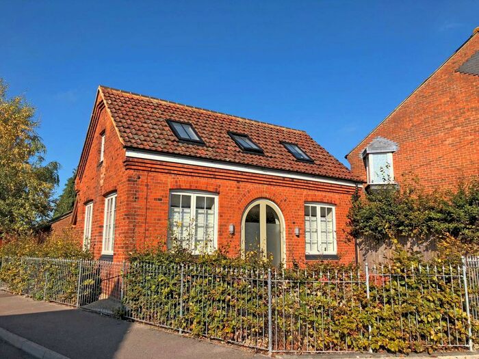 4 Bedroom Detached House To Rent In The Old Pumping Station, Beeching Way, OX10